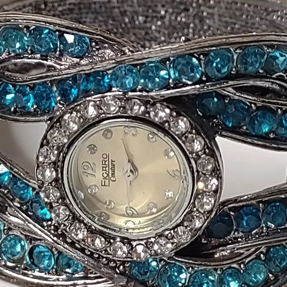 Analog Figaro Watch With Blue Plastic Stones - Picture 3 of 11